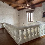 Semesterbostad ღ Ostaria - Maison Spacieuse, Piscine & Garage *