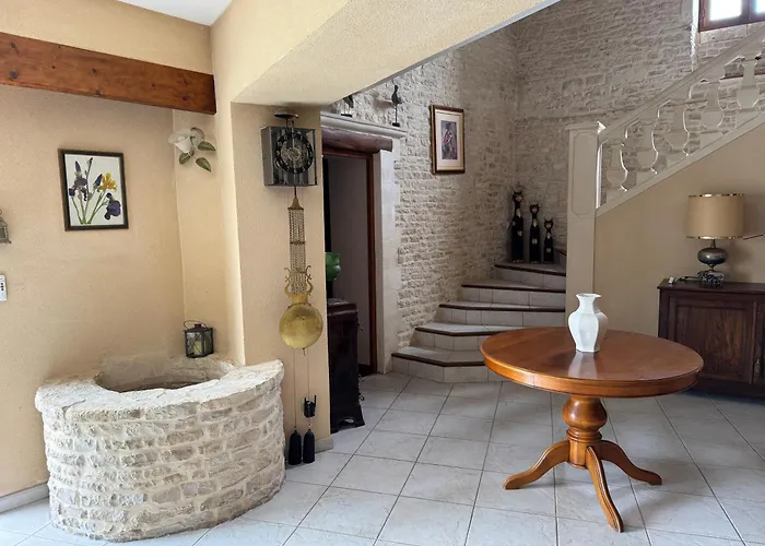Casa vacanze ღ Ostaria - Maison Spacieuse, Piscine&Garage *