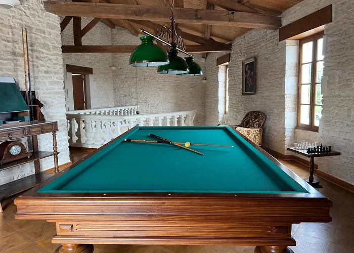 Casa vacanze ღ Ostaria - Maison Spacieuse, Piscine&Garage *