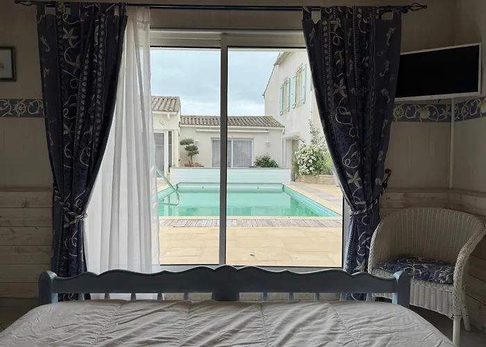 Casa vacanze ღ Ostaria - Maison Spacieuse, Piscine&Garage